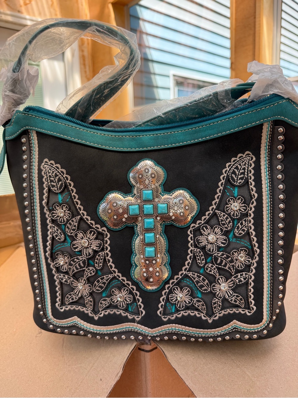 Montana West Black and Teal Embroidered Cross Shoulder Bag